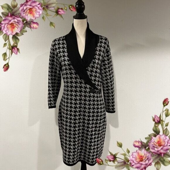 Calvin Klein v-neck houndstooth print sweater dress - Picture 1 of 12